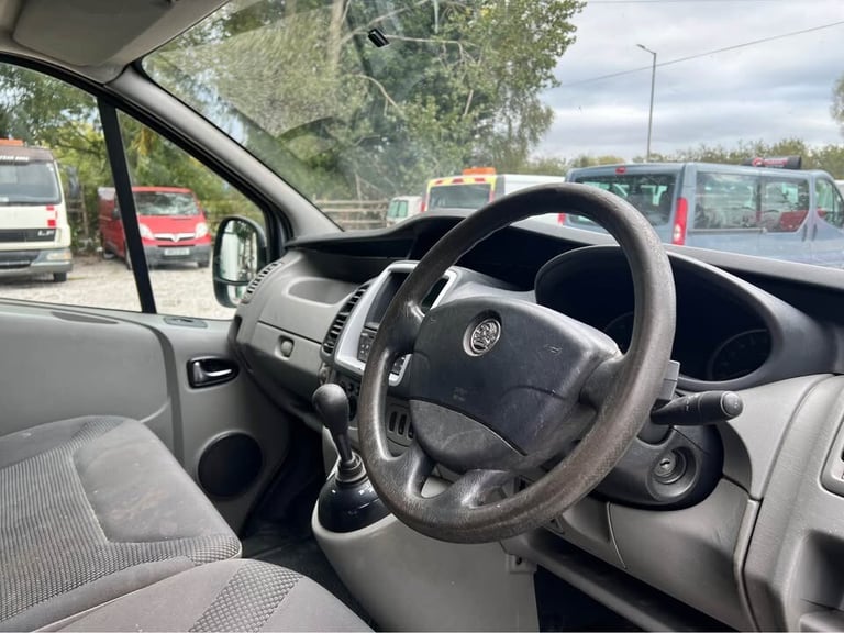 2013 Vauxhall Vivaro 2.0CDTI [115PS] Sportive Van 2.7t Tecshift Euro 5 PANEL VAN Diesel Manual