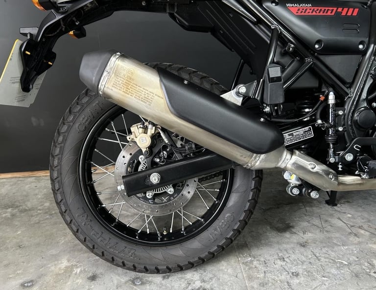 2023 23-PLATE ROYAL ENFIELD SCRAM 411 ** JUST 351 MILES FROM NEW **