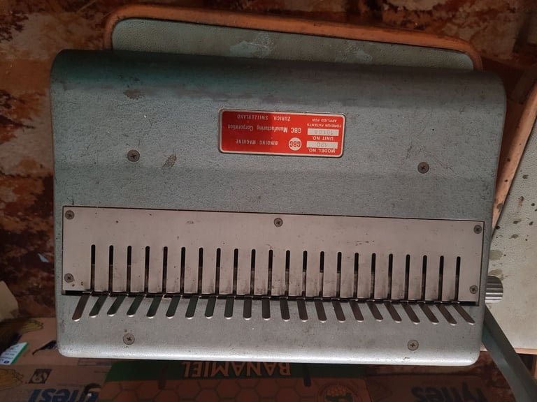 GBC comb binding machines