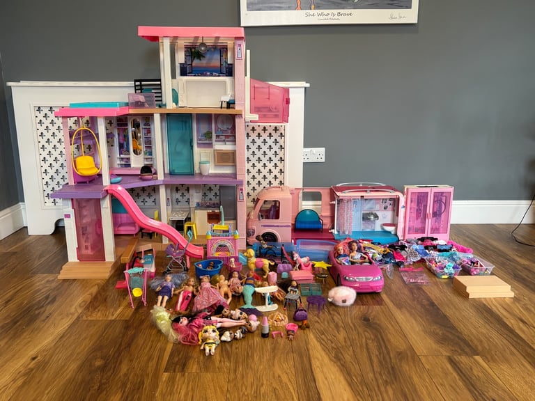 Barbie Dreamhouse/Camper Van/Car/wardrobe/Dolls/Accessories