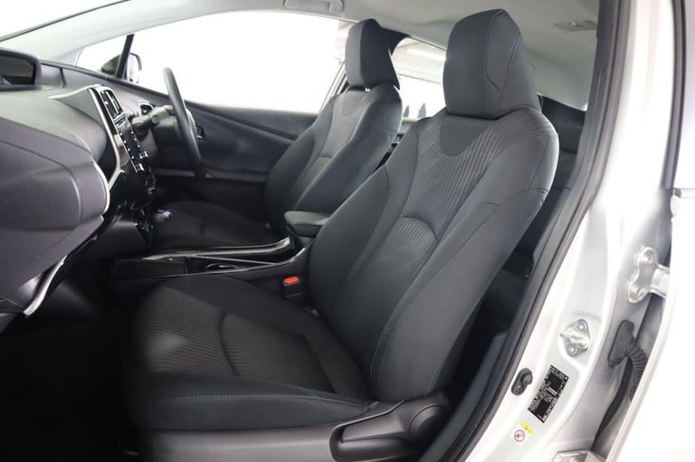 2022 Toyota Prius 1.8 VVT-h Active CVT Euro 6 (s/s) 5dr Hatchback Automatic