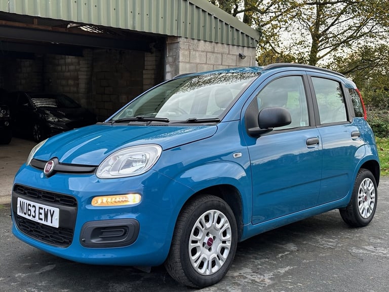 2013 63 Fiat Panda 0.9 TwinAir (85) Easy Automatic 5 Door Sweet Dreams Turquoise