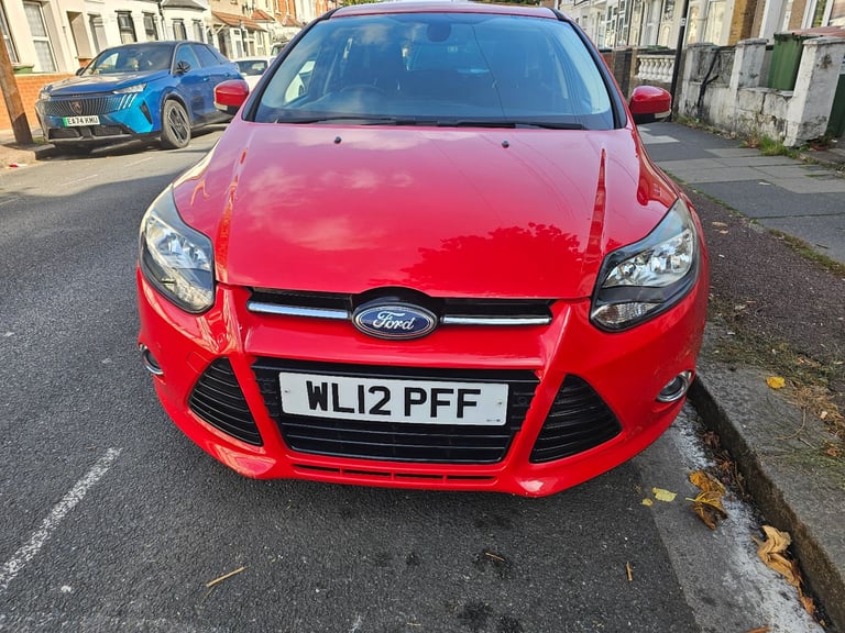 Ford, FOCUS, Hatchback, 2012, Manual, TITANIUM SPEC