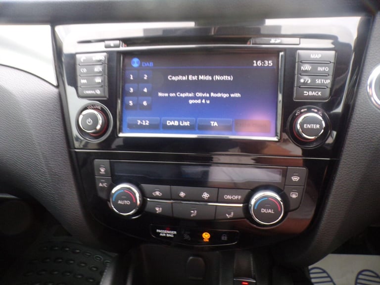 2017 Nissan Qashqai 1.5 dCi Tekna SUV 5dr Diesel Manual Euro 6 (s/s) (110 ps) HATCHBACK Diesel Ma...