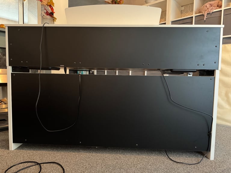 White wood Yamaha Clavinova digital piano 