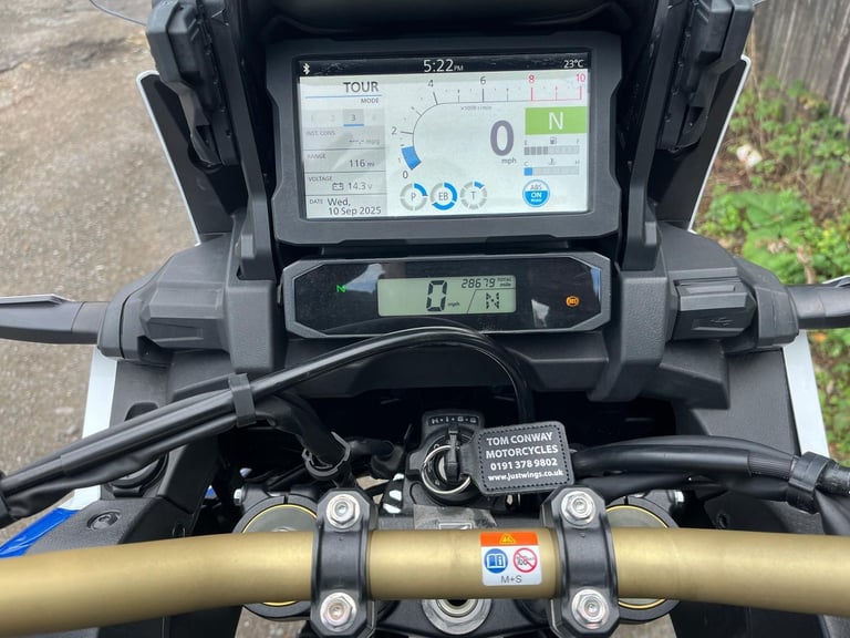 HONDA CRF1100 AFRICA TWIN ADVENTURE SPORT, 2020(69), 2 OWNERS, 28,679 MILES, FSH