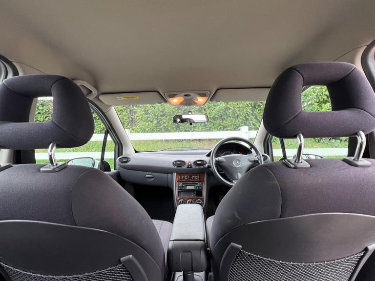 Mercedes-Benz A-Class 1.4 A140 Elegance LWB Hatchback 5dr Petrol Manual - Image 23