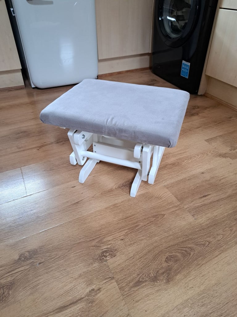 Nursing chair