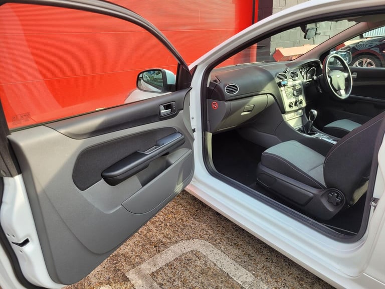 Ford Focus 1.6 Zetec S 3dr Petrol Manual