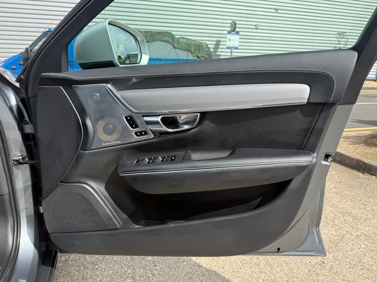 2018 Volvo S90 2.0 T8 Hybrid R DESIGN Pro 4dr AWD Geartronic SALOON Petrol Parallel Phev Automatic