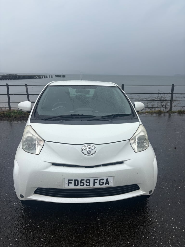 image for Toyota, IQ, Hatchback, 2010, Manual, 998 (cc), 3 doors