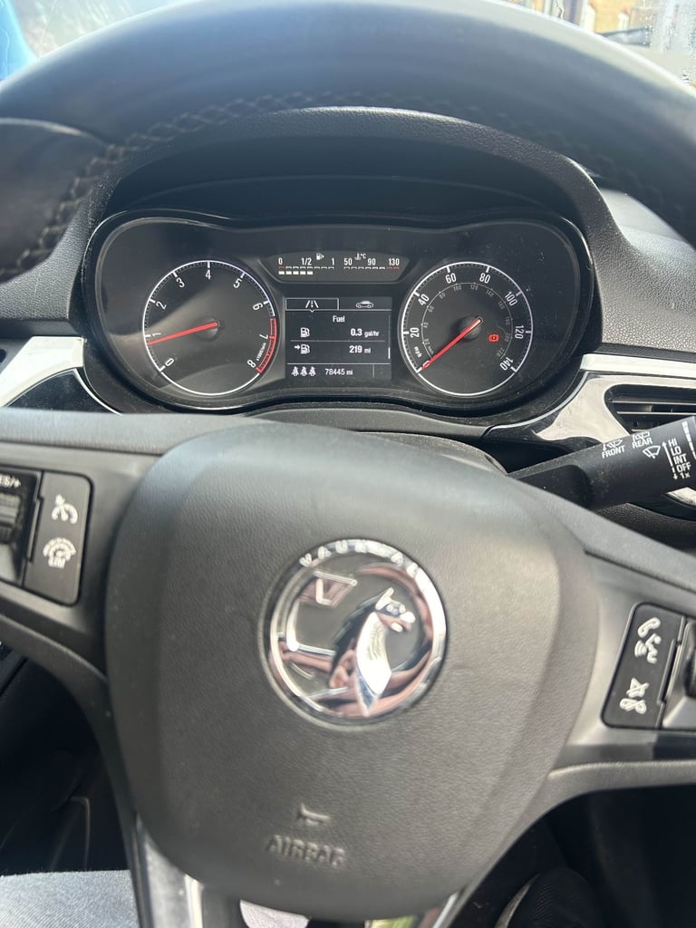 Vauxhall, CORSA, limited edition, Hatchback, 2015, Manual, 1229 (cc), 3 doors