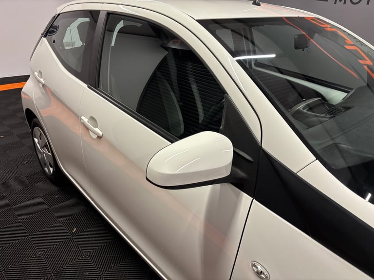 2018 Toyota AYGO 1.0 VVT-i X-Play 5dr HATCHBACK Petrol Manual