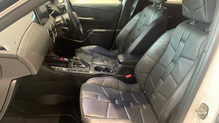 2019 DS Automobiles DS 3 Crossback 1.2 PureTech Ultra Prestige Crossback 5dr Petrol EAT8 Euro 6 (...