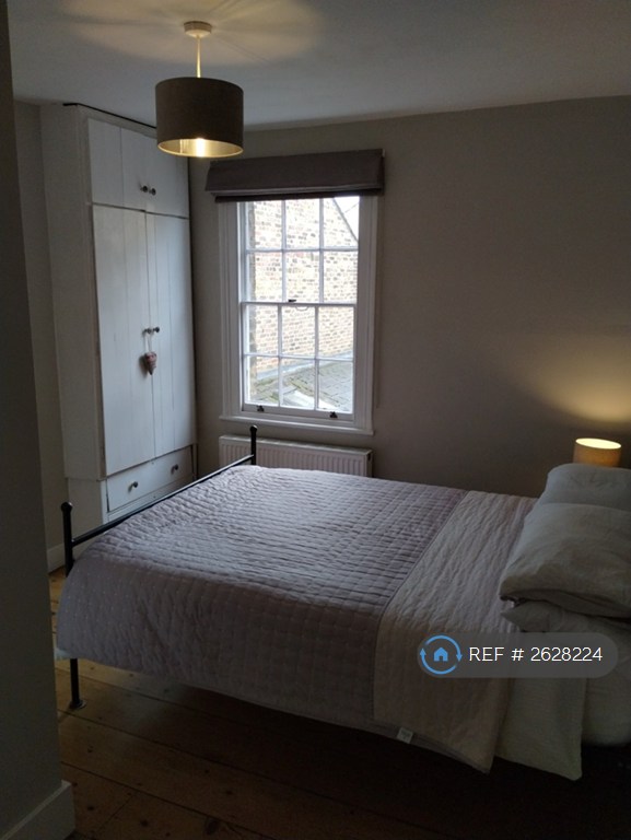 2 bedroom house in Lancaster Cottages, Richmond Upon Thames, TW10 (2 bed) (#2628224)