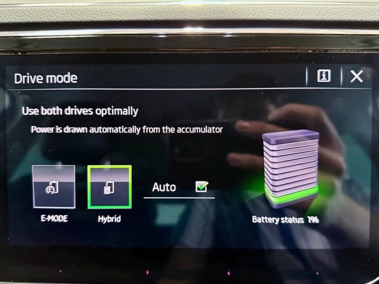 2023 23 SKODA SUPERB 1.4 TSI IV 13KWH LAURIN &amp; KLEMENT ESTATE 5DR PETROL PLUG-IN