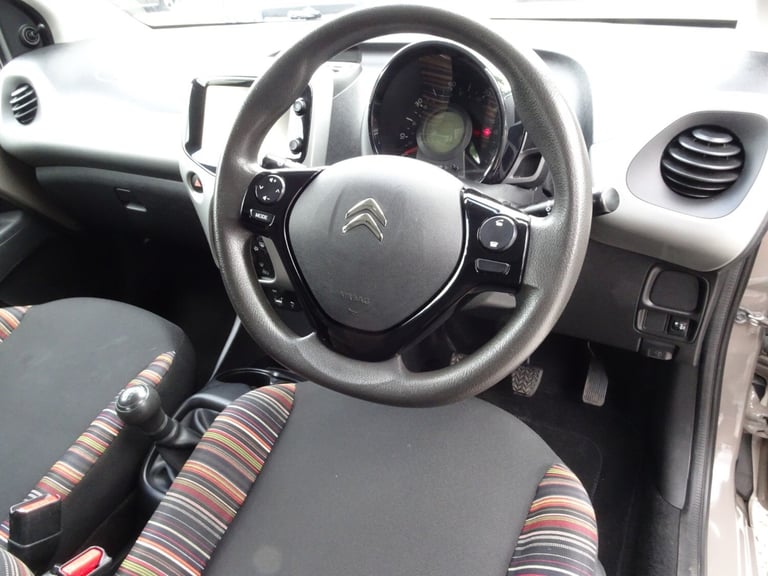 1.0 VTi Feel 5dr £20 TAX +FSH +BTOOTH +JUST SERVICED*