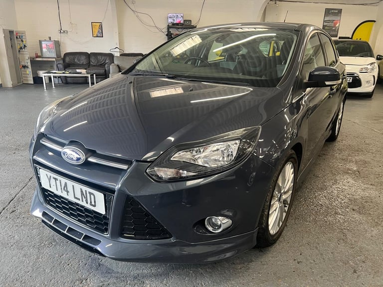 2014 Ford Focus 1.0T EcoBoost Zetec S Euro 5 (s/s) 5dr HATCHBACK Petrol Manual