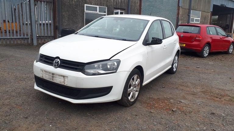 Volkswagen Polo 1.2 Petrol Breaking For Parts