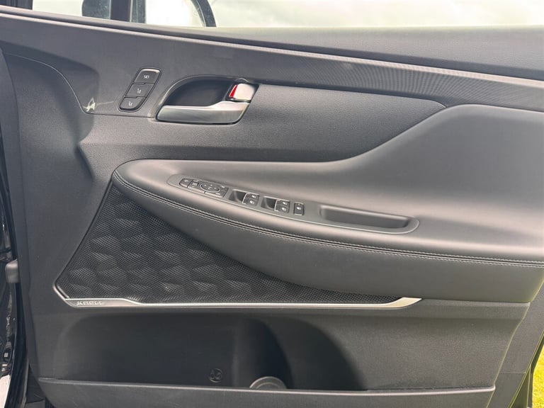 2021 Hyundai Santa Fe 1.6 TGDi Hybrid Ultimate 5dr 4WD Auto ESTATE PETROL/ELECTRIC Automatic