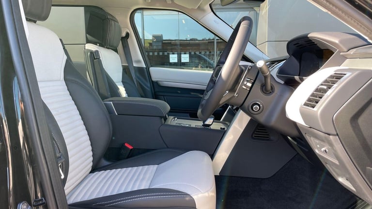 2025 Land Rover Discovery 3.0 D350 MHEV Dynamic HSE SUV 5dr Diesel Auto 4WD Euro 6 (s/s) (350 ps)...