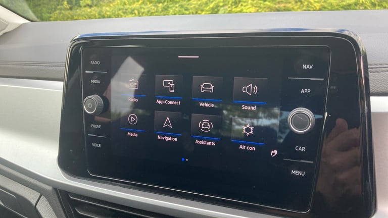 2023 Volkswagen T-Roc 1.0 TSI Life 5dr HATCHBACK PETROL Manual
