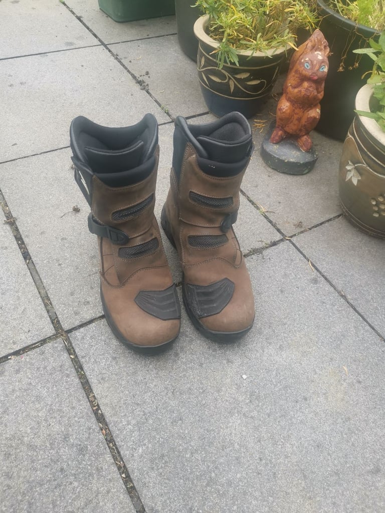 Falco motorcycle boots 41