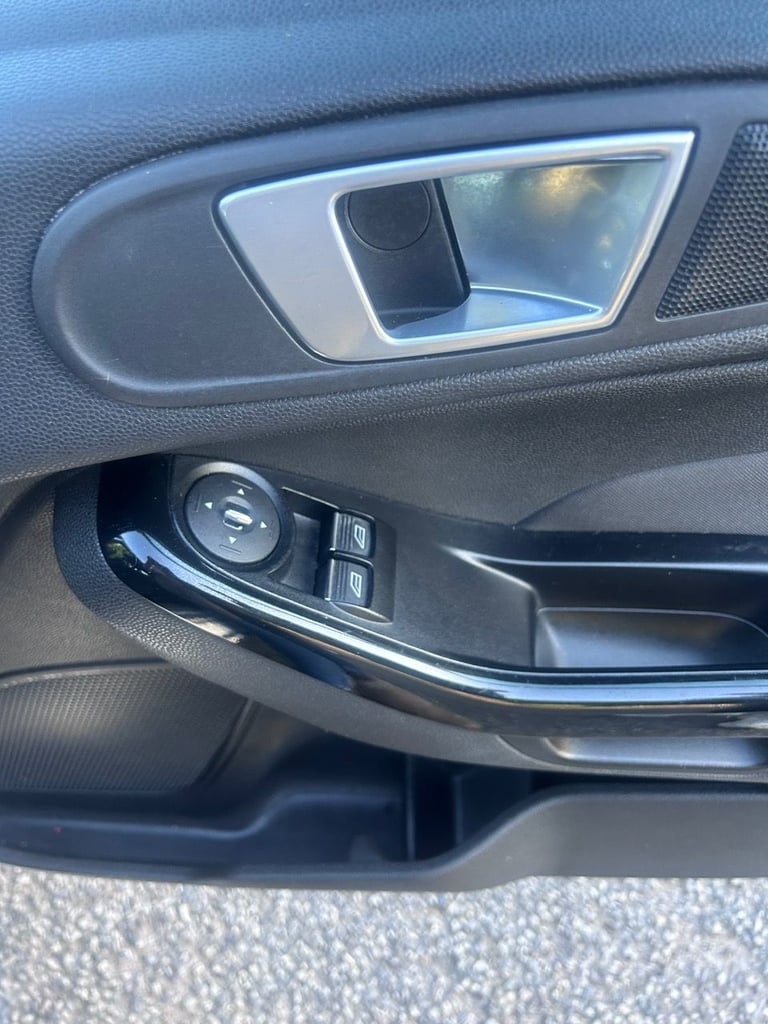 Ford, FIESTA, Hatchback, 2013, Manual, 998 (cc), 5 doors