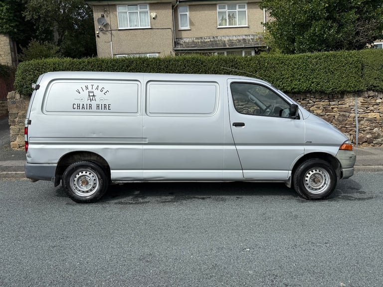 2005 Toyota HiAce POWER VAN 300 GS D4-D LONG WHEEL BASE (LWB) MANUAL DIESEL SILVER PANEL VAN Dies...