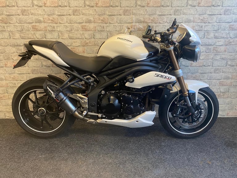 Used Triumph speed triple for Sale in Torfaen Motorbikes Scooters Gumtree