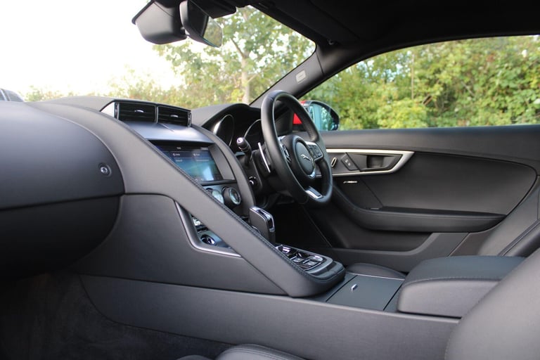  Jaguar F-Type 3.0 V6 R-Dynamic Auto Euro 6 (s/s) 2dr Petrol Automatic