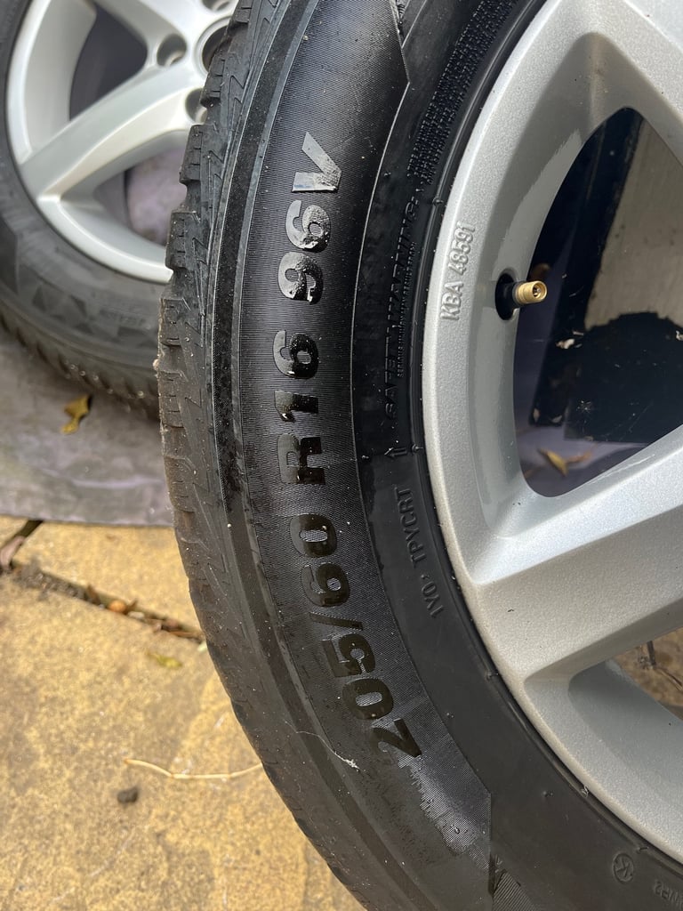 vw caddy 16in alloy  with all season tyres 