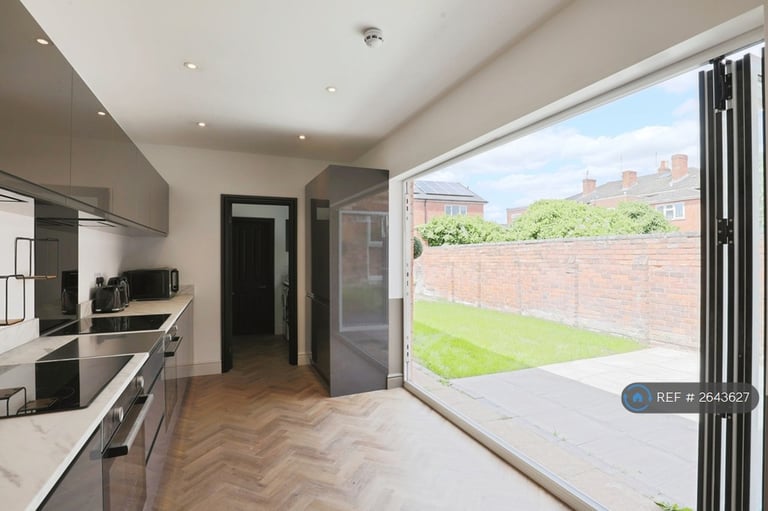 1 bedroom in Bromyard Road, Worcester, WR2 (#2643627)