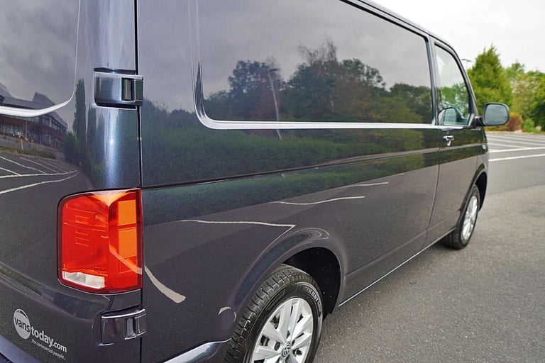 2021 Volkswagen Transporter 2.0 Transporter T28 HighLine TDI SWB Panel Van Diesel Manual