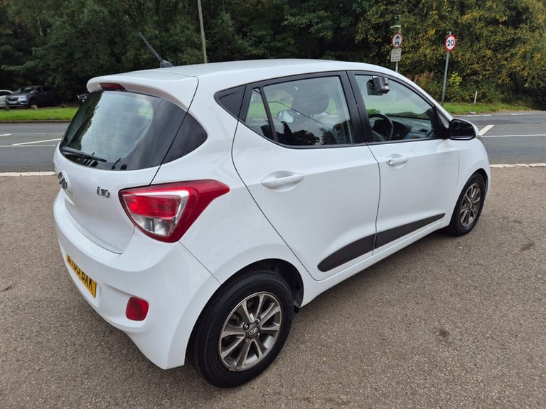 2015 Hyundai i10 1.2 Premium 5dr HATCHBACK PETROL Manual