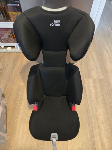 Britax Romer Adventure Highback Booster Seat Black in Bath