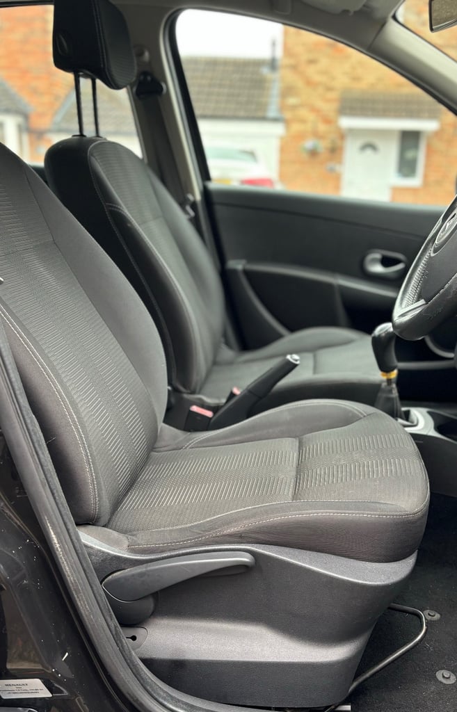 2010 RENAULT CLIO 1.2 PETROL DYNAMIQUE TCE 99 BHP NOT PEUGEOT CITROEN VAUXHALL SEAT SKODA TOYOTA 