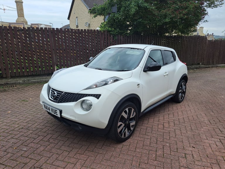 2014 nissan juke 1.5 dci N tec hpi clear Satnav Reverse camera £20tax full year drives excellent 