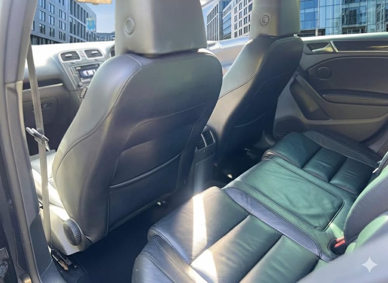 Volkswagen, GOLF, Hatchback, 2011, Semi-Auto, 1968 (cc), 5 doors