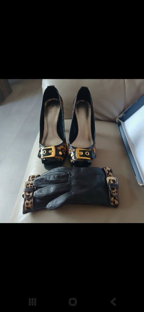 image for Ladies heeled shoe size 3
