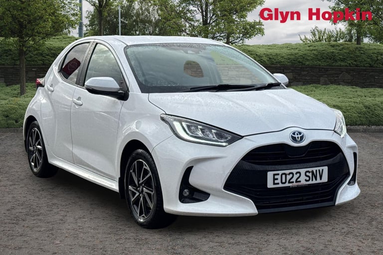 image for 2022 Toyota Yaris 1.5 Hybrid Design 5dr CVT Hatchback Hybrid Automatic