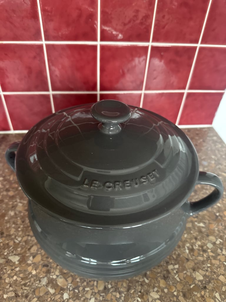 image for Large 3.5 litre Le  Creuset stock Pot 