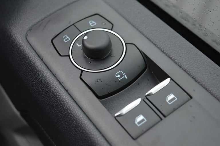 2025 Ford Transit Custom 2.0 EcoBlue 150ps H1 Van Limited PANEL VAN DIESEL Manual