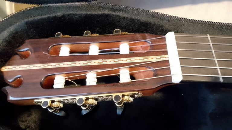 Juan Monte's flamenco guitar 