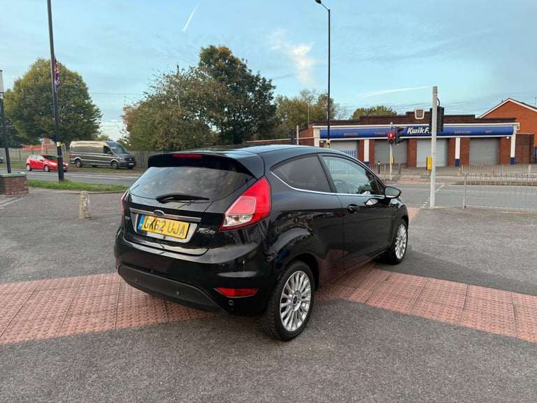 2013 Ford Fiesta 1.0T EcoBoost Titanium Euro 5 (s/s) 3dr HATCHBACK Petrol Manual