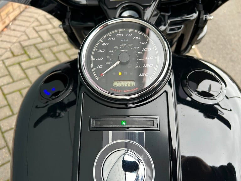 2024 Harley-Davidson TOURING FLHRXS ROAD KING SPECIAL FLHRXS Vivid Black (23MY) Custom PETROL Manual