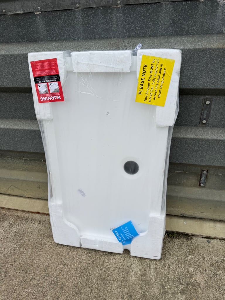 Shower tray 1200 mm x 700 mm