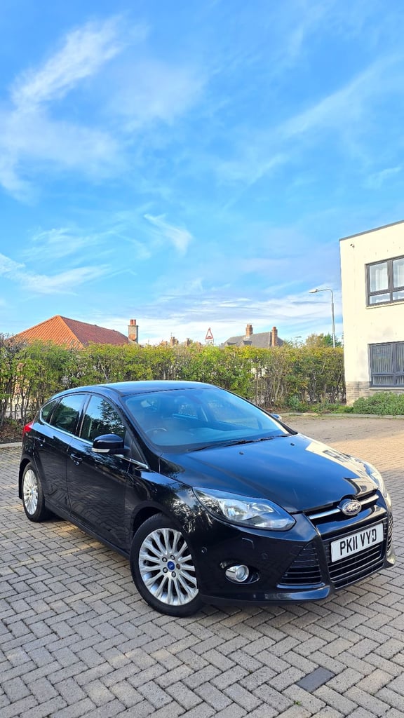 Ford, FOCUS titanium x tdci start stop top of the range self parking