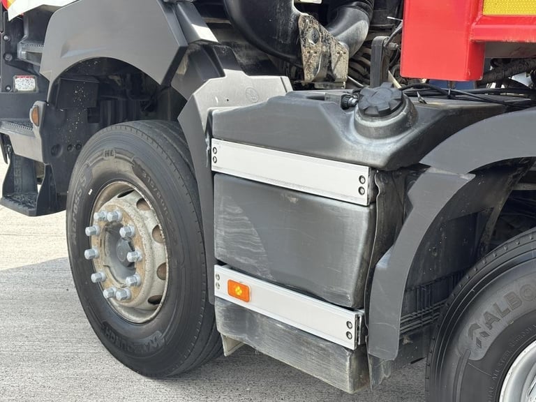 2022 RENAULT K440 8X4 TIPPER