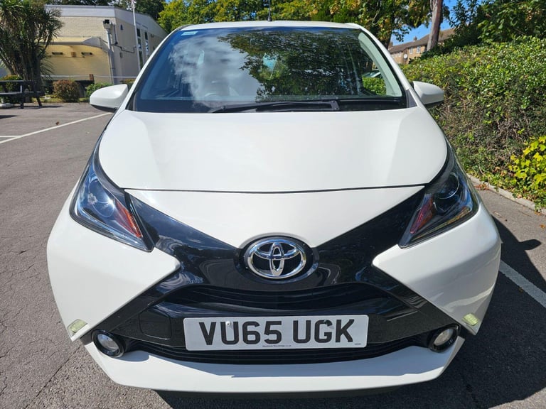 TOYOTA AYGO 1.0 VVT-i x-pression 2015